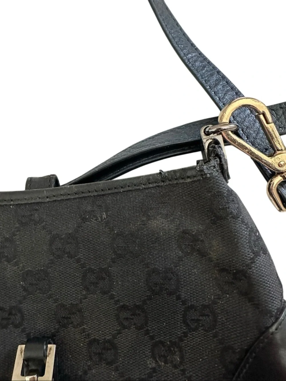 Gucci Jackie Black Shoulder Bag with silver piston lock Hardware - Picture 6 of 15